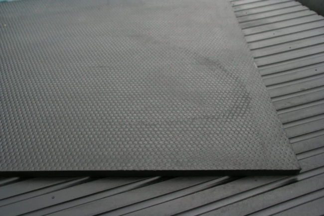 Hammered Moulded Rubber Stable/Weights Mats